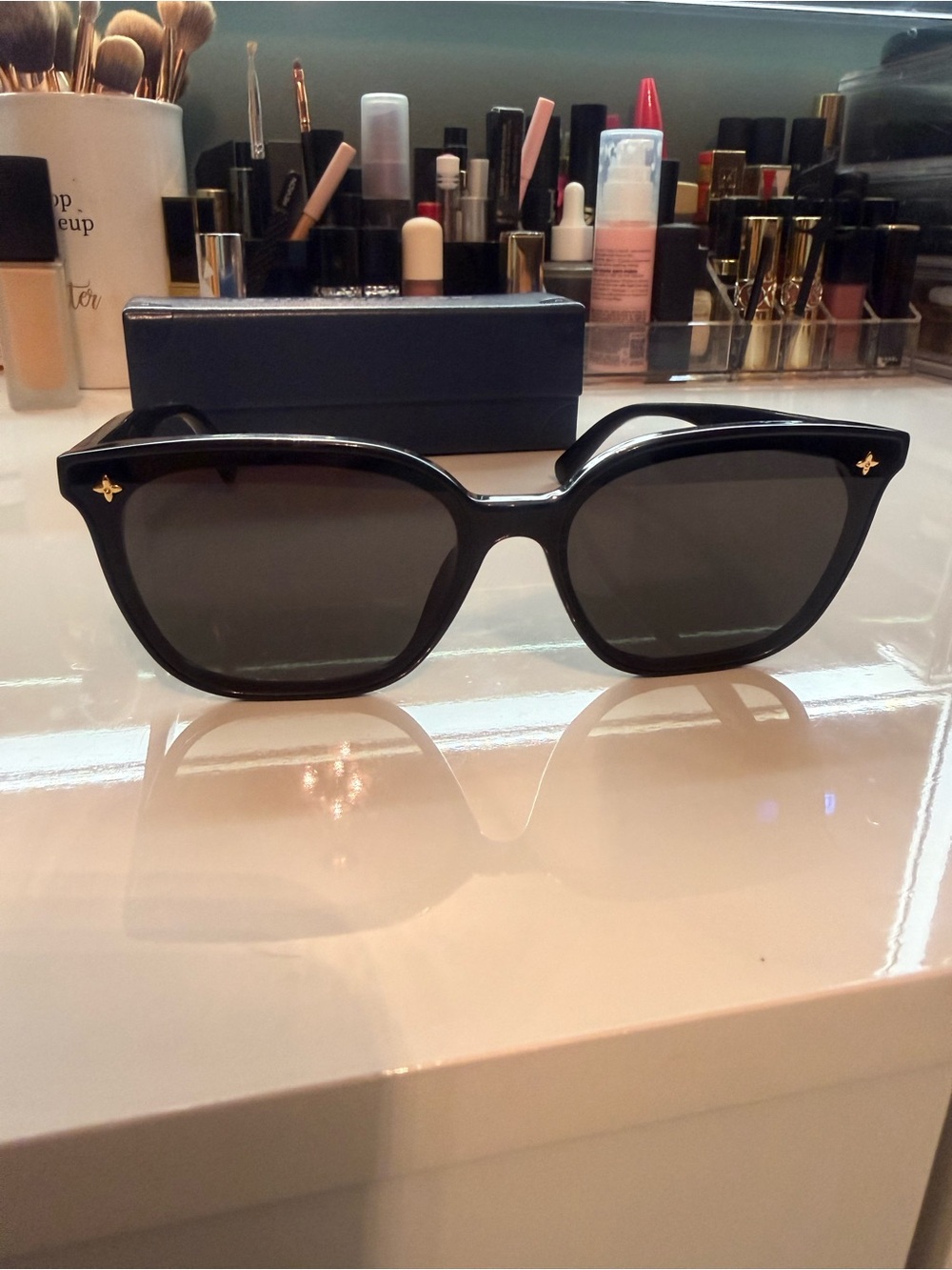 ✨ Authentic Louis Vuitton Black Women's Sunglasses ✨